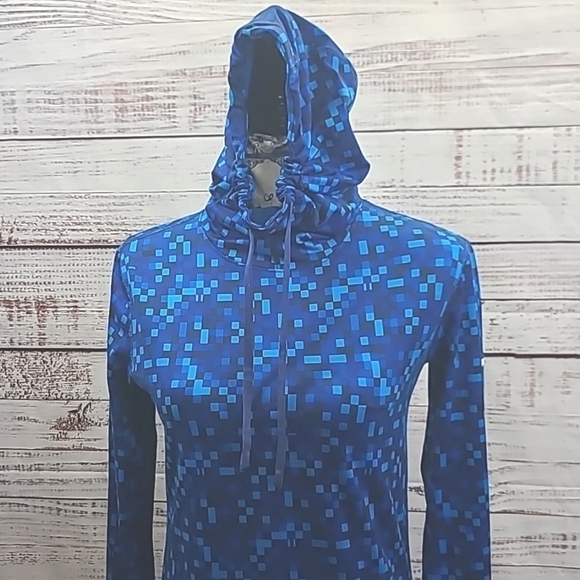 Nike Pro dri-fit hoodie - Picture 2 of 9